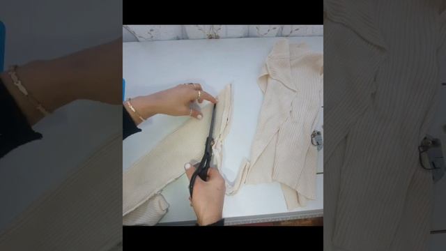 Jumper resize👕Укорачивание рукавов и уменьшение размера блузки. смотреть онлайн