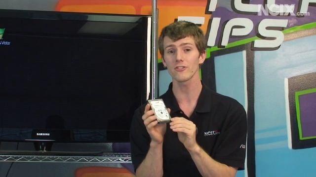 Seagate Momentus XT Hybrid Drive Speed Test (NCIX TechTips #73) смотреть онлайн