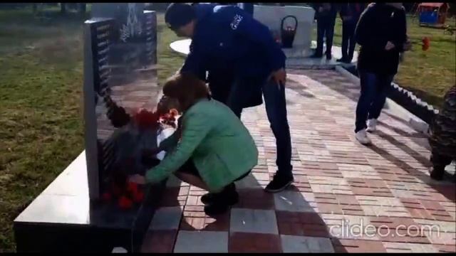 Сельсовет Возложение цветов неизвестному солдату смотреть онлайн