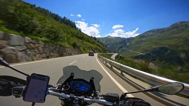 Furka Pass 4K // Moto Guzzi V85 TT engine sound with Mistral exhaust смотреть онлайн