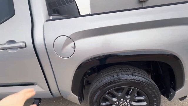 Новая Toyota Tundra - первый взгляд на Тойота Тундра Platinum. Это настоящий автомобиль!