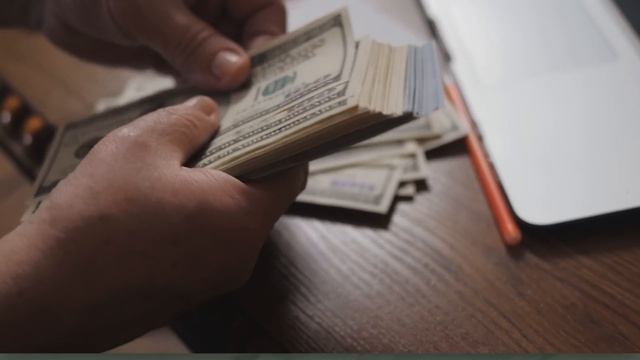 The Dark Secret Behind Those Omaze Giveaways - How Money Works смотреть онлайн