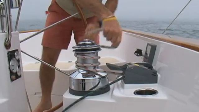 Traditional Boatbuilders Face Challenges of New Technology, Uncertain Economy смотреть онлайн