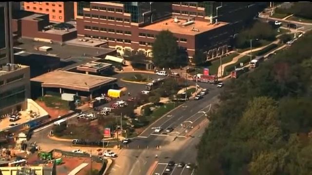 Emergency officials respond to possible Ebola case at the Pentagon смотреть онлайн
