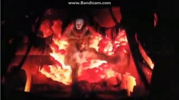 ТАНЦУЮЩИЙ КЛОУН ПЕННИВАЙЗ. ФИЛЬМ "ОНО" (2017)