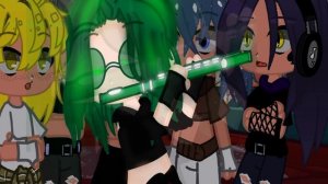 кроме фели💛 не кто из клонов не знал что Вару играет на флейте💚