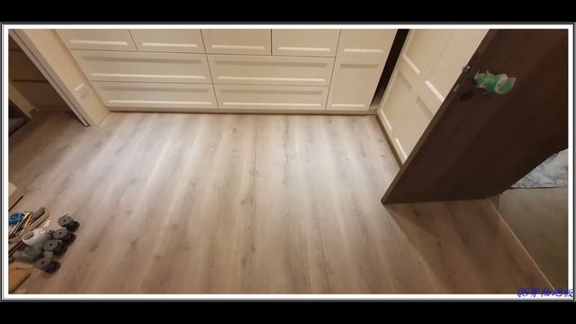 QS地板 Quick step 至尊系列 MJ-3548 棕色森林橡木(客廳),MJ-3552 灰色拉絨沙漠橡木(房間), LVT-40053 亞光灰褐色橡木(廁所乾區) смотреть онлайн