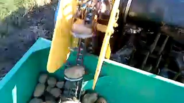 самодельный трактор мэрс.MP4 смотреть онлайн