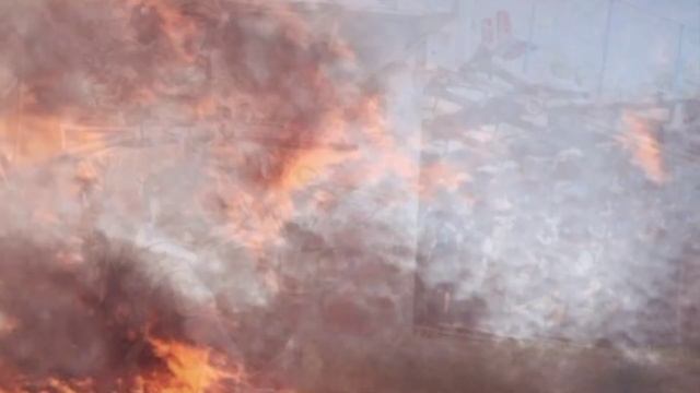 Вірш до сліз який повинен почути кожен. "Хтось каву п'є і дивиться в вікно". смотреть онлайн