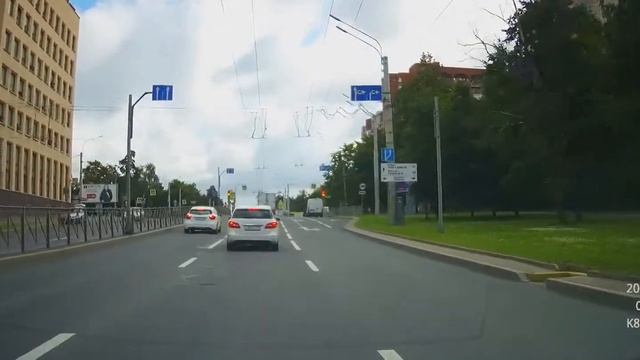 Видео на регистратор Artway AV-711 смотреть онлайн
