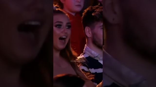 зрители в шоке, 🤯 красивое ИИ превращение. смотреть онлайн