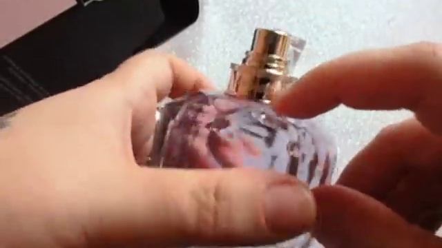 Mon Paris de YSL Comprobar que tu perfume no es falsificado смотреть онлайн