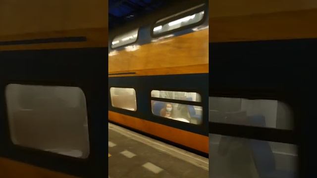 Zaandam - Alkmaar Intercity train | the Netherlands tuesday 08 Feb 2022 | 06:12 pm (10°C) смотреть онлайн