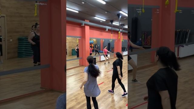 FF GYM Lite - Сегодня тренировка - завтра красивое тело. смотреть онлайн