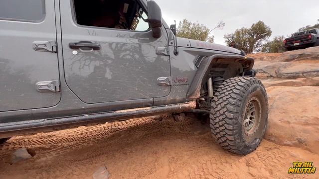 Gladiator hits High Dive at Easter Jeep Safari ( Behind the Rocks Trail ) смотреть онлайн