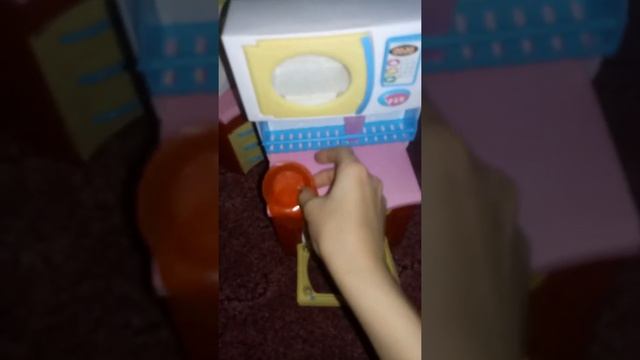 Мои подарки.лошадь,повар с холодильником и шкафчиком. Напитки кокола,пепси. смотреть онлайн