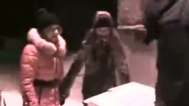 Девочки,кто заказывал пицу?-Мы!!..Ну тогда получайте)) смотреть онлайн