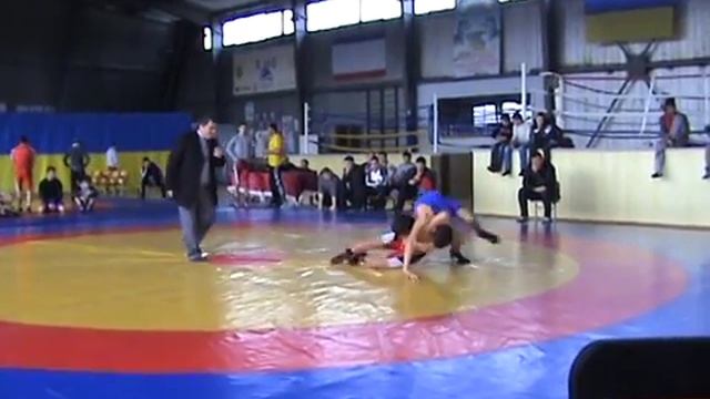 Чемпионат АР Крым по греко-римской борьбе среди юниоров 94-96гг.р. 15.02.2014г.-47 смотреть онлайн