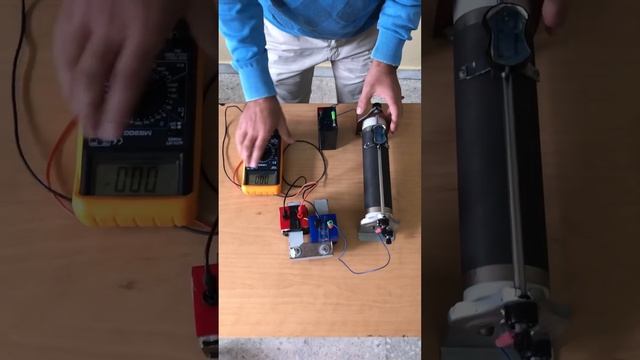 Electromagnetic induction with sliding rheostat-Experiment смотреть онлайн