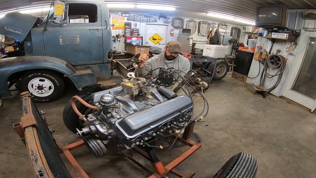 1960 Chevrolet 283 Small Block Engine Estate Sale Find!! With homemade run stand! Chevy old start! смотреть онлайн