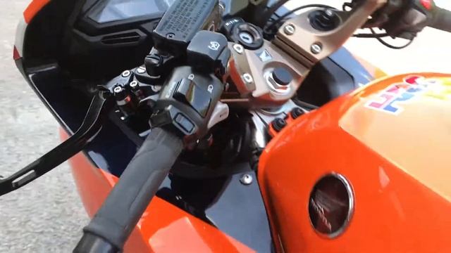 Honda VFR800 Repsol смотреть онлайн