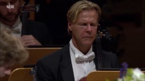 Фридерик Шопен. Ноктюрн Op.9 №1. Ян Лисецкий.
Chopin Nocturne Op.9 No.1 - Jan Lisiecki