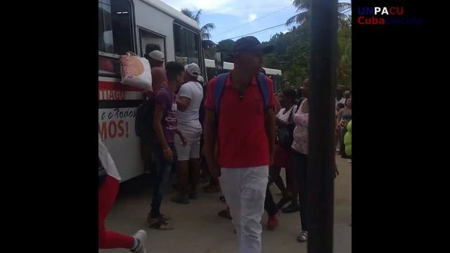 Continúa crisis del transporte en Santiago de Cuba. смотреть онлайн