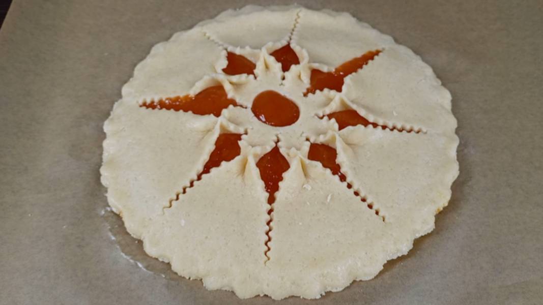 Быстрый, вкусный, домашний песочный пирог с вареньем. смотреть онлайн