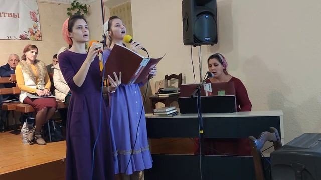 Знаешь ли, идя здесь по пути... 31.10.2021 Благодарственное служение в Сахновщине смотреть онлайн