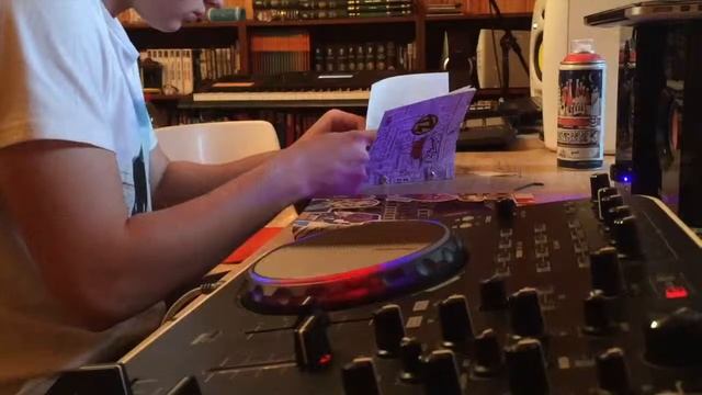 Делаем уникальный Roland SP 404SX Brutal II смотреть онлайн