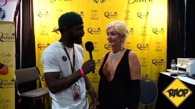 EXXXOTICA MIAMI 2022: INTERVIEW WITH SEKA BLACK смотреть онлайн