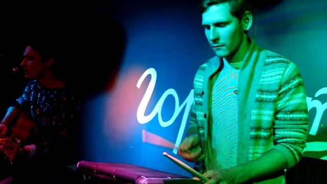 Red Delishes (Daniel Shake) - Цвет Ее Глаз смотреть онлайн