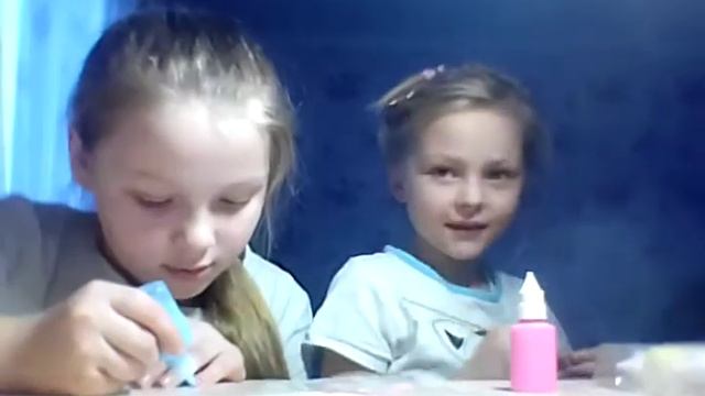 Рисуем витражными красками с сестрой смотреть онлайн
