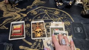 Гадание на Таро. Пропал человек? Жив или мертв? что с ним?