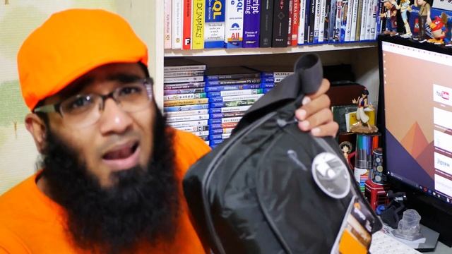LowePro Streamline 150 Review | The Best Compact Camera Bag for Travel! [4K] смотреть онлайн