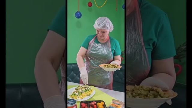 новогодний салат смотреть онлайн