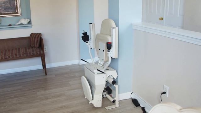 Helix Stairlift Charging Feature смотреть онлайн