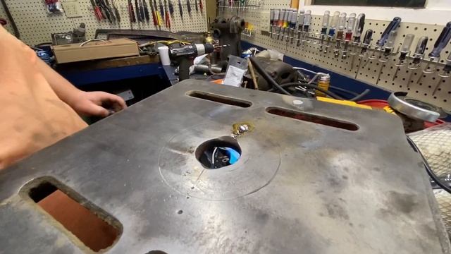 One way to fill drill marks in a drill press table смотреть онлайн
