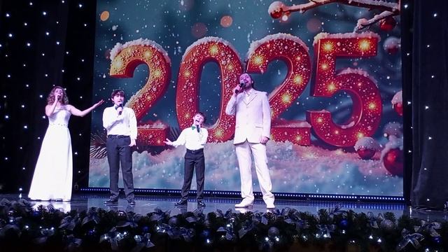 А. Батрак - Гимн семьи смотреть онлайн