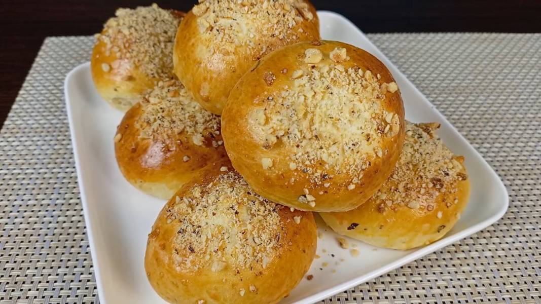 Пуховые БУЛОЧКИ Что добавляю в тесто, чтобы они были НЕЖНЫМИ и МЯГКИМИ? РЕЦЕПТ ДРОЖЖЕВОГО ТЕСТА смотреть онлайн