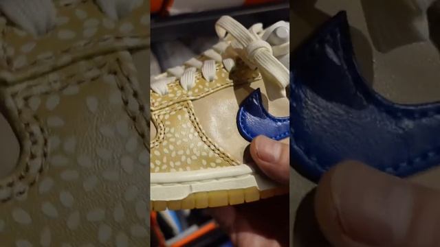 NIKE DUNK MONTREAL BAGEL SESAME AT THE NIKE FACTORY 🔥👀 смотреть онлайн