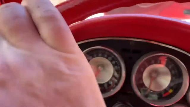 1963 Split Window Corvette - red/red cold start смотреть онлайн