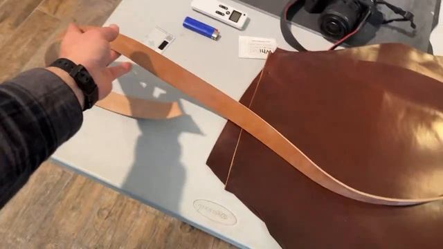 LIVE - Shell Cordovan Razor Strop смотреть онлайн