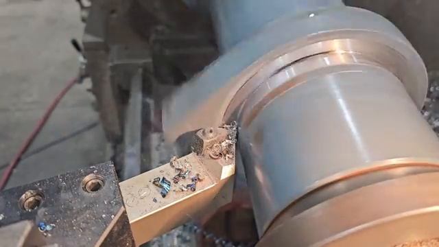 2025.01.14 Forklift Cylinder Repair but We DIDN’T Expect THIS! 😱 _ Part 1 (360p) смотреть онлайн