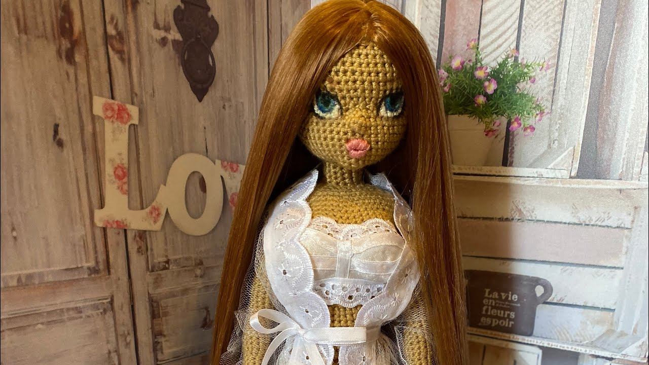 Обзор на вязаные барби по МК Smolly DollsReview of crocheted Barbie dolls смотреть онлайн
