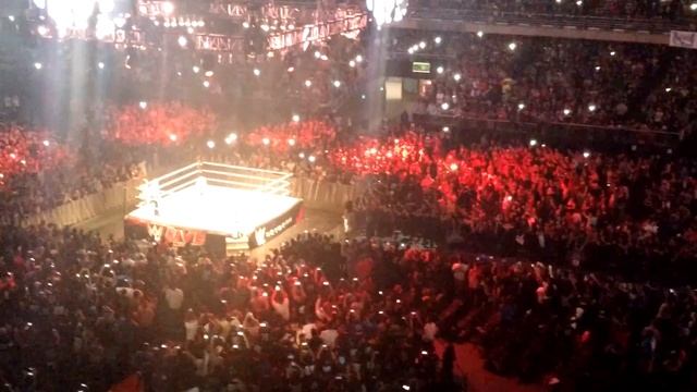 Entrada Rusev c/Lana - WWE Live Santiago - (6 de Octubre) смотреть онлайн