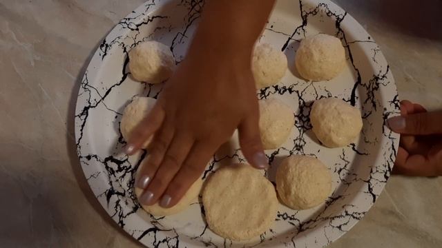 Szirnyiki - orosz túrólepény (сырники) смотреть онлайн