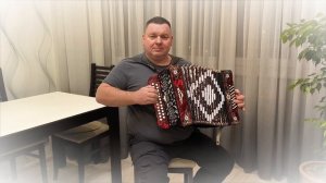 Я встретил розу на гармони.