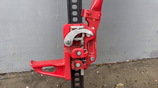 Домкрат реечный Farm Jack 3тонны, подъем 150-1100мм смотреть онлайн