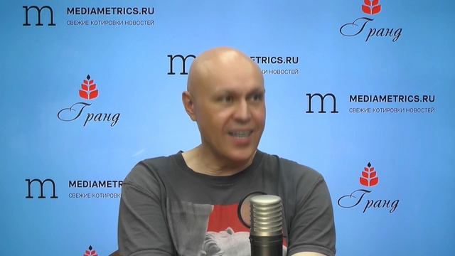 Синиша Лазаревич - самый популярный клубный промоутер и Игорь Зайцев - звездный фотограф. смотреть онлайн